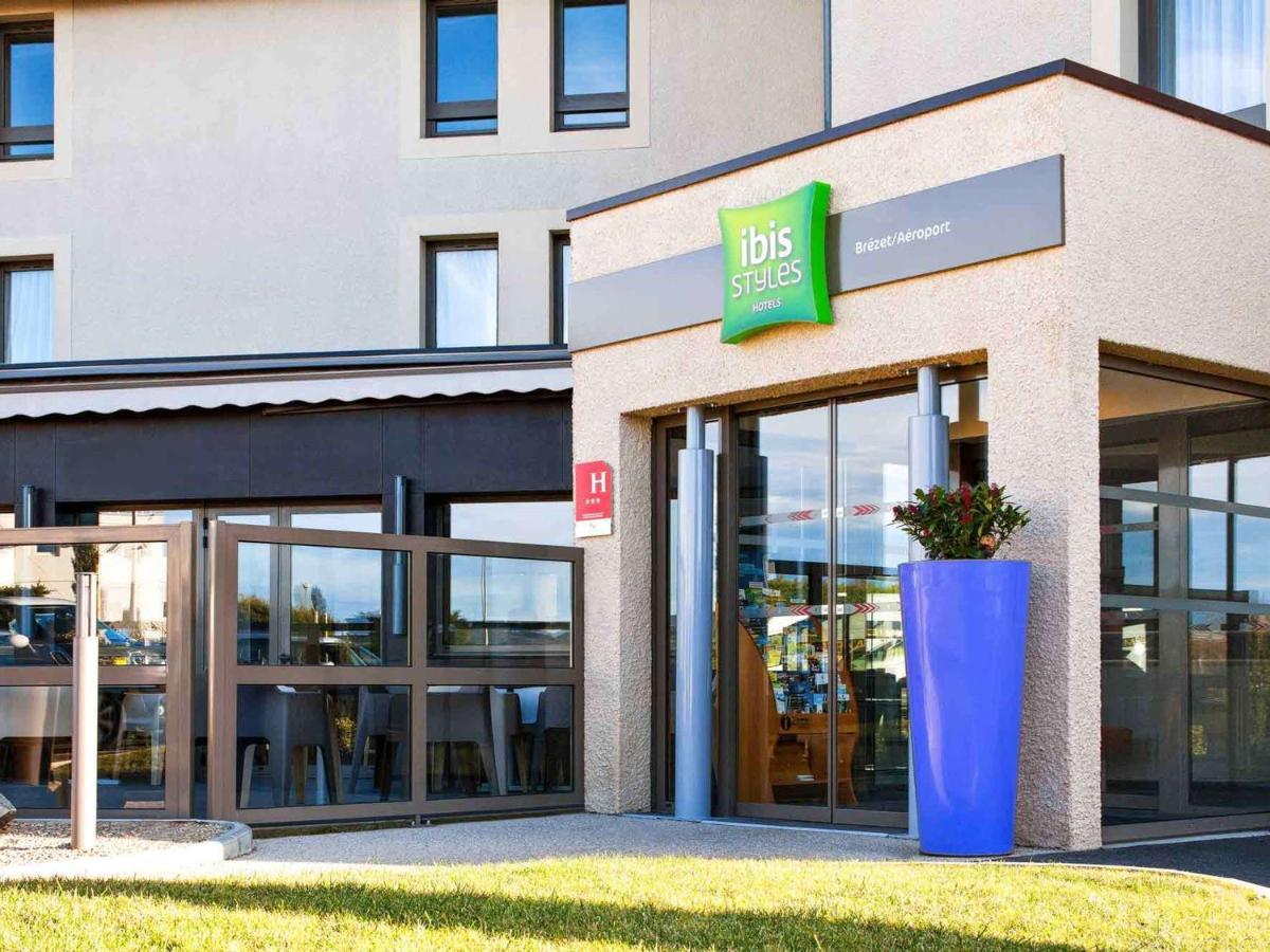 Ibis Styles Clermont-Ferrand Aeroport Hotel Ngoại thất bức ảnh