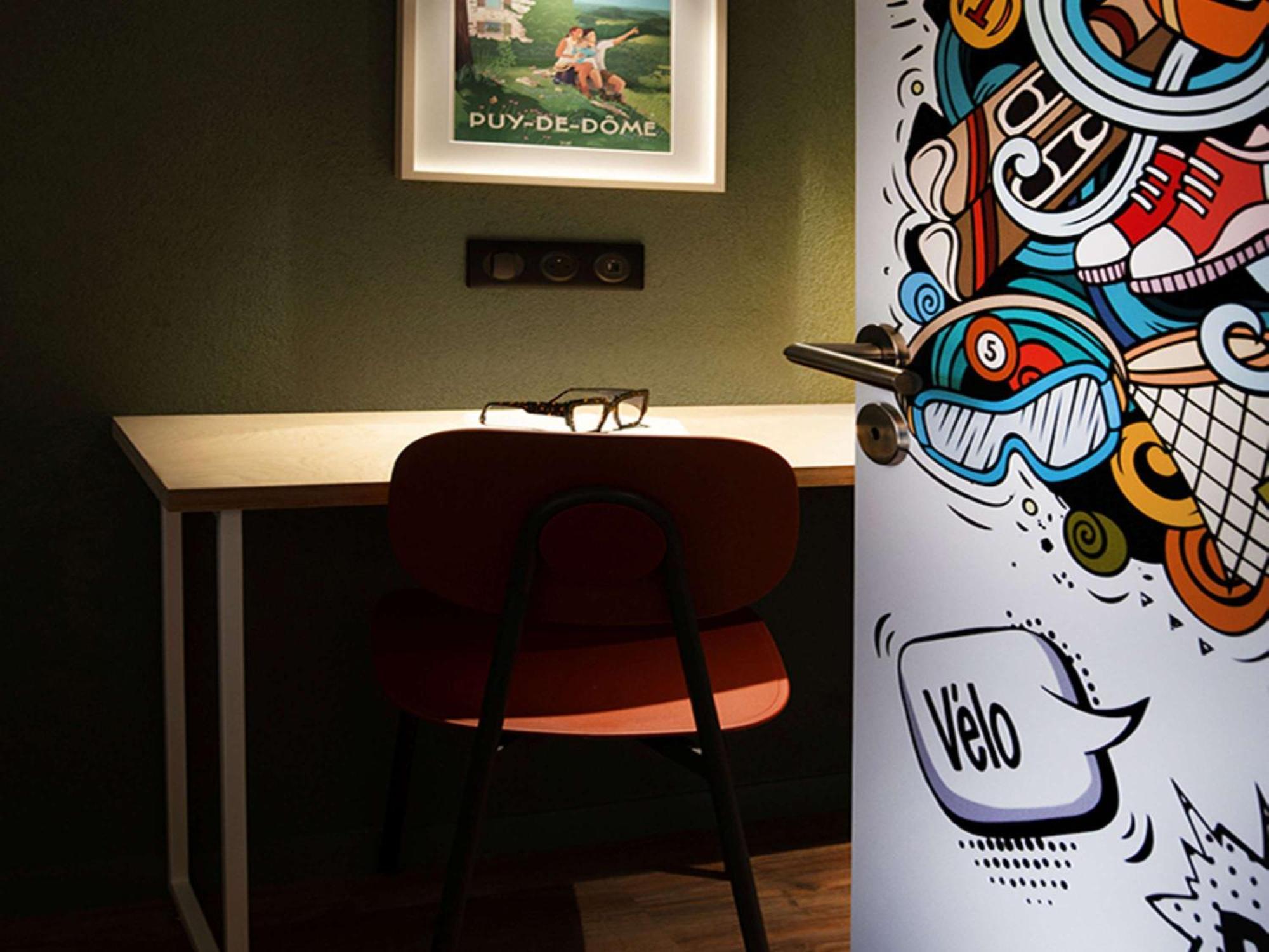 Ibis Styles Clermont-Ferrand Aeroport Hotel Ngoại thất bức ảnh